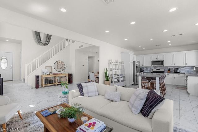 9536 Summer Rain Drive, Las Vegas, NV 89134