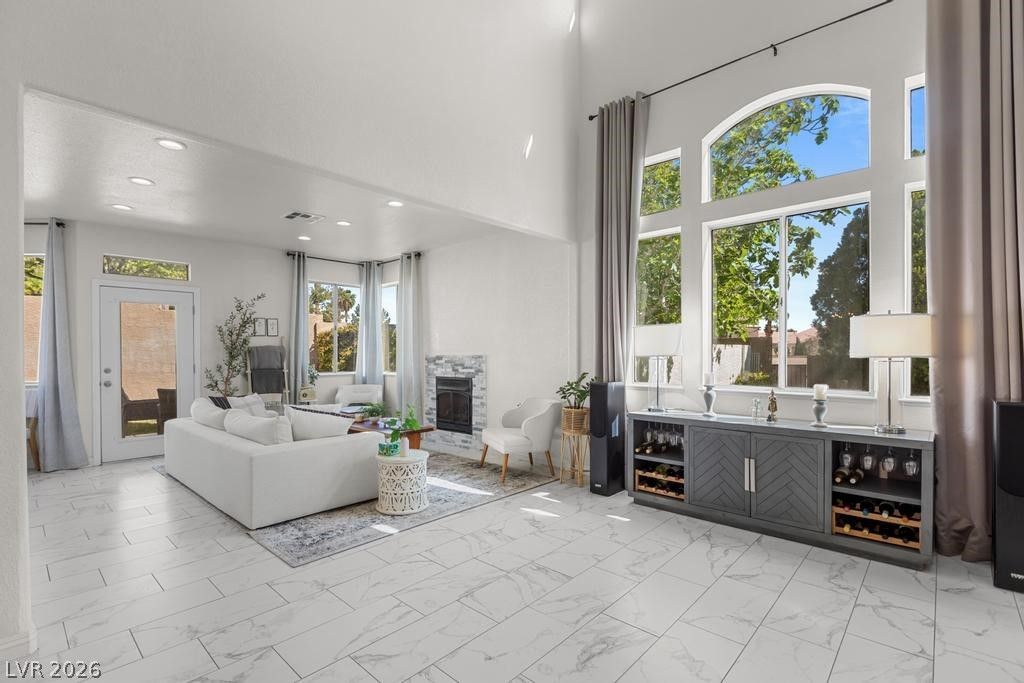 9536 Summer Rain Drive, Las Vegas, NV 89134
