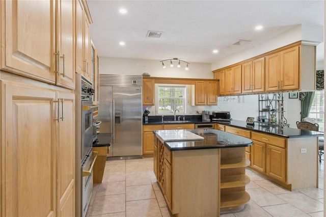 225 LIMPKIN LANE, Frostproof, FL 33843