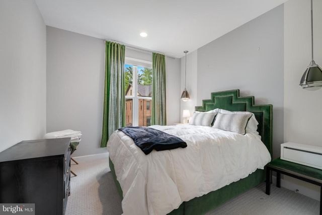 4489 LATELEAF TRL, Fairfax, VA 22030