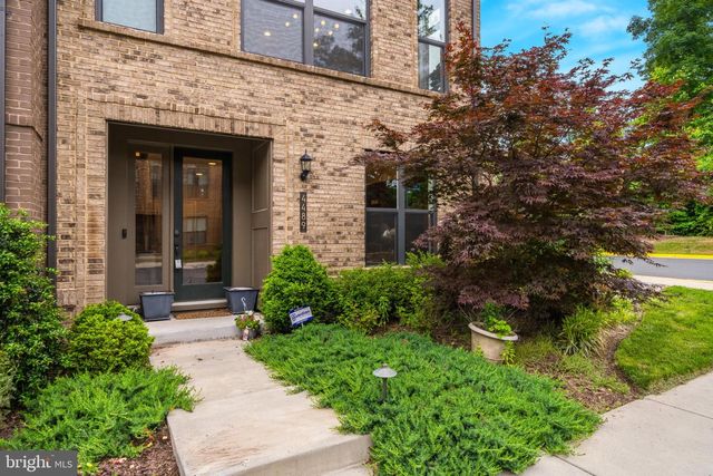 4489 LATELEAF TRL, Fairfax, VA 22030