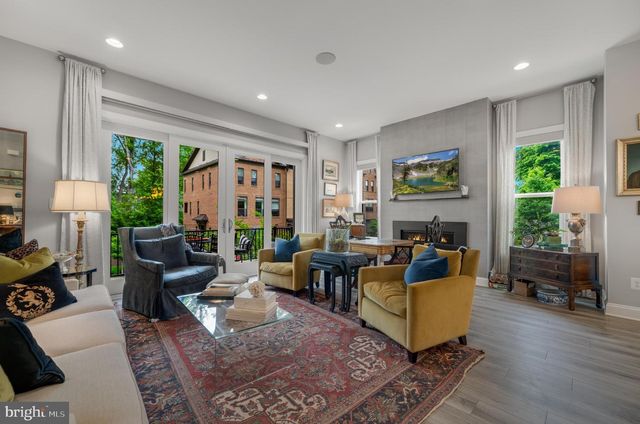 4489 LATELEAF TRL, Fairfax, VA 22030