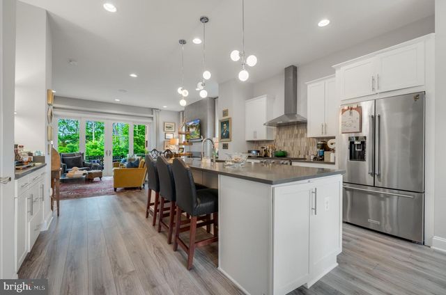 4489 LATELEAF TRL, Fairfax, VA 22030