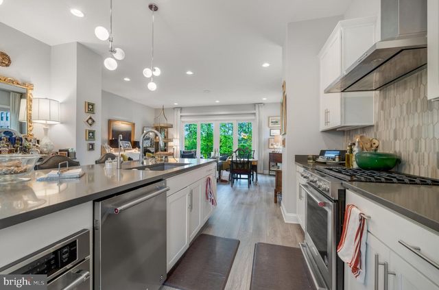 4489 LATELEAF TRL, Fairfax, VA 22030