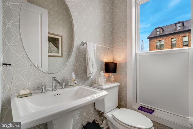 4489 LATELEAF TRL, Fairfax, VA 22030