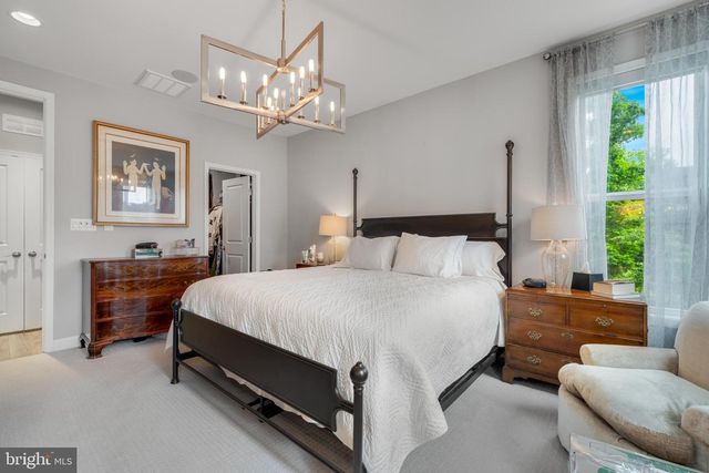 4489 LATELEAF TRL, Fairfax, VA 22030