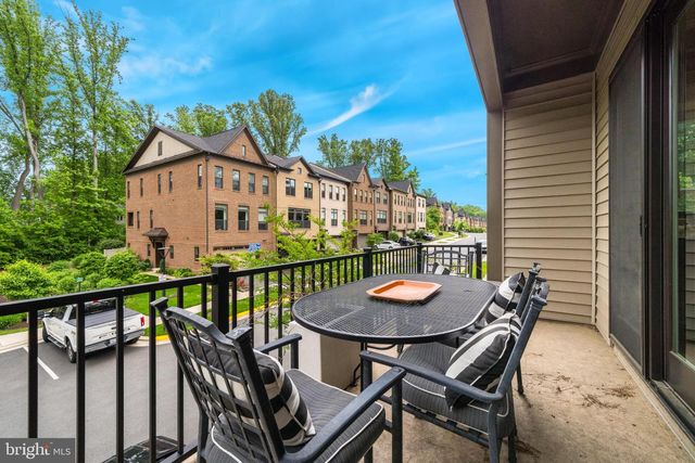 4489 LATELEAF TRL, Fairfax, VA 22030