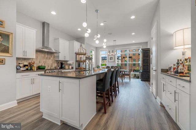 4489 LATELEAF TRL, Fairfax, VA 22030