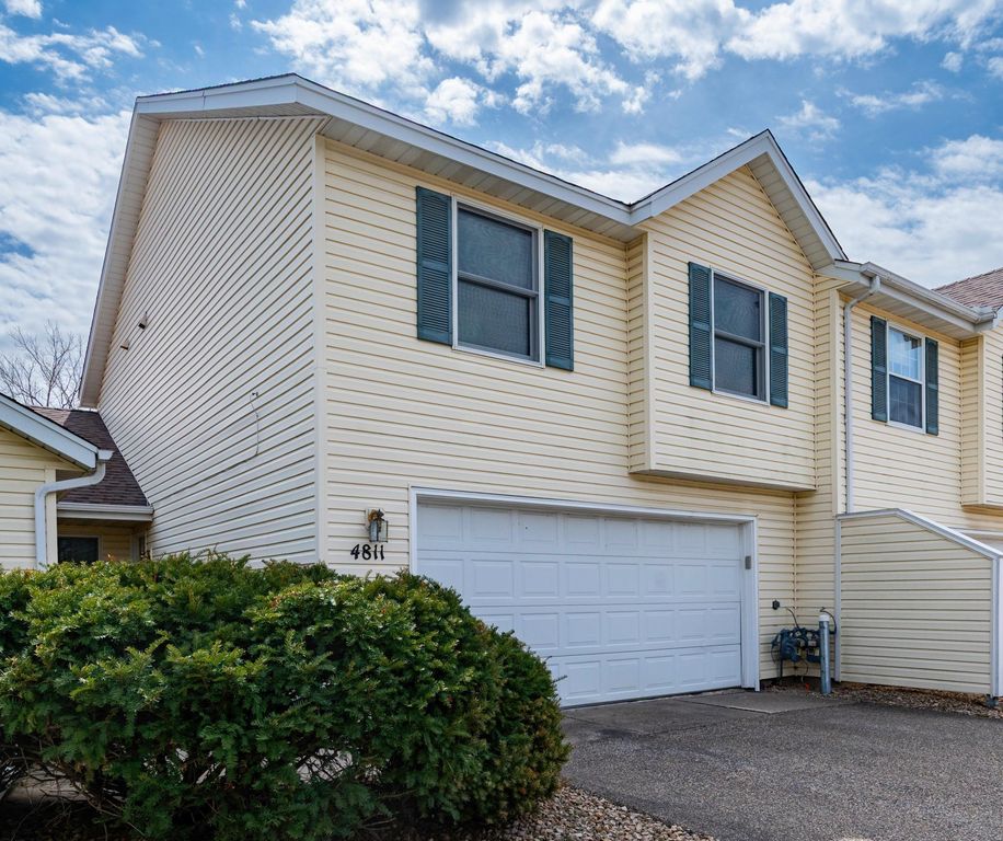 4811 Orchid Lane N, Plymouth, MN 55446