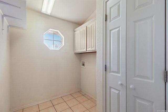 632 Oak Valley, Kerrville, TX 78028