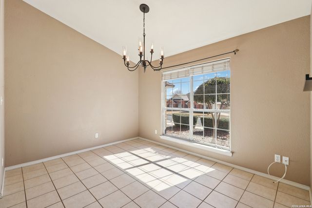 632 Oak Valley, Kerrville, TX 78028