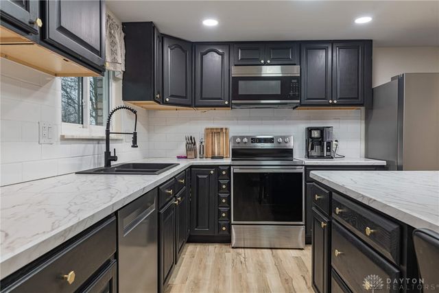 4581 Pennyston Avenue, Huber Heights, OH 45424