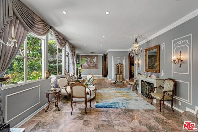 717 N Rodeo Drive, Beverly Hills, CA 90210