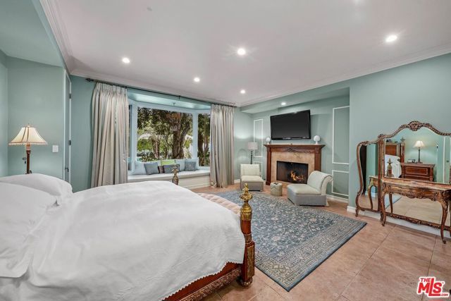 717 N Rodeo Drive, Beverly Hills, CA 90210