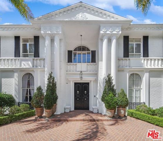 717 N Rodeo Drive, Beverly Hills, CA 90210