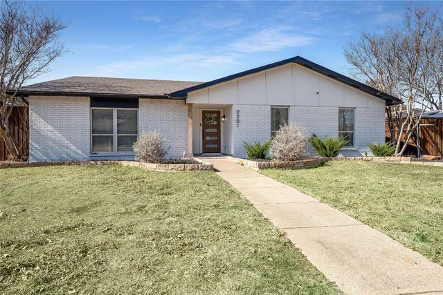2201 Travis Drive, Plano, TX 75093