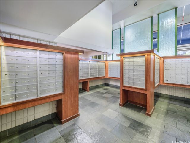 445 Seaside Avenue 3703, Honolulu, HI 96815