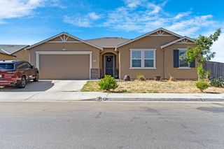 5420 E Burns Avenue, Fresno, CA 93727