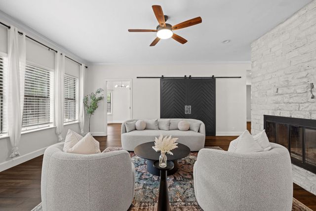 112 Tellus ST, Lakeway, TX 78734