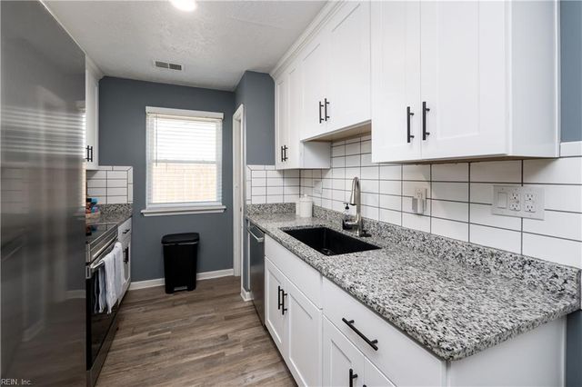 3421 Dana LN, Virginia Beach, VA 23452