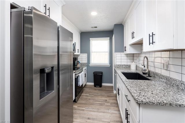 3421 Dana LN, Virginia Beach, VA 23452