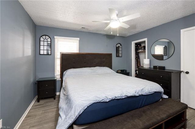 3421 Dana LN, Virginia Beach, VA 23452