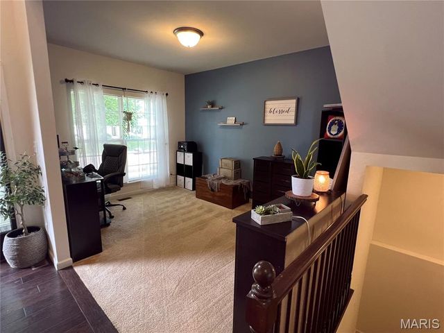 7928 Pinetop Drive, Oakville, MO 63129