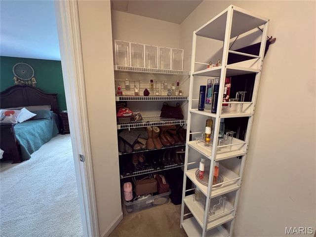 7928 Pinetop Drive, Oakville, MO 63129