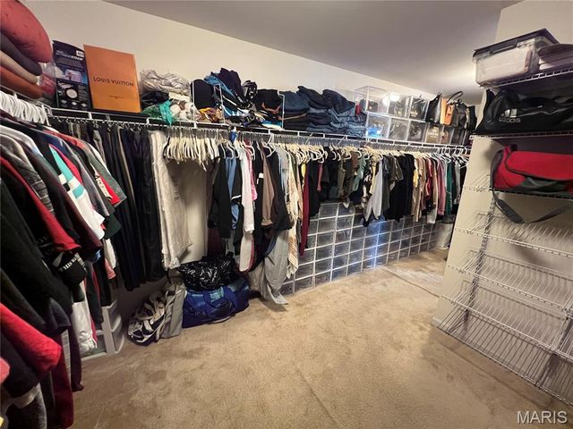 7928 Pinetop Drive, Oakville, MO 63129