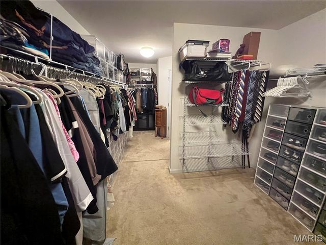7928 Pinetop Drive, Oakville, MO 63129