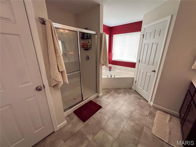 7928 Pinetop Drive, Oakville, MO 63129