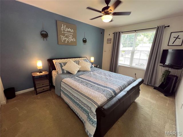 7928 Pinetop Drive, Oakville, MO 63129