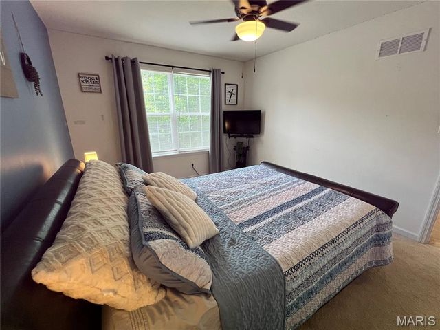 7928 Pinetop Drive, Oakville, MO 63129