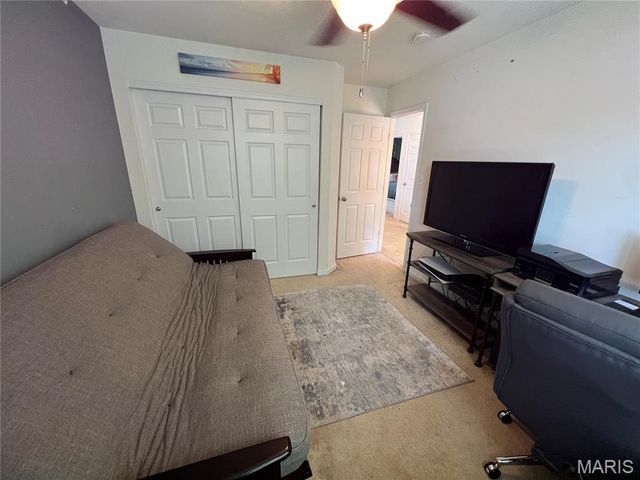 7928 Pinetop Drive, Oakville, MO 63129