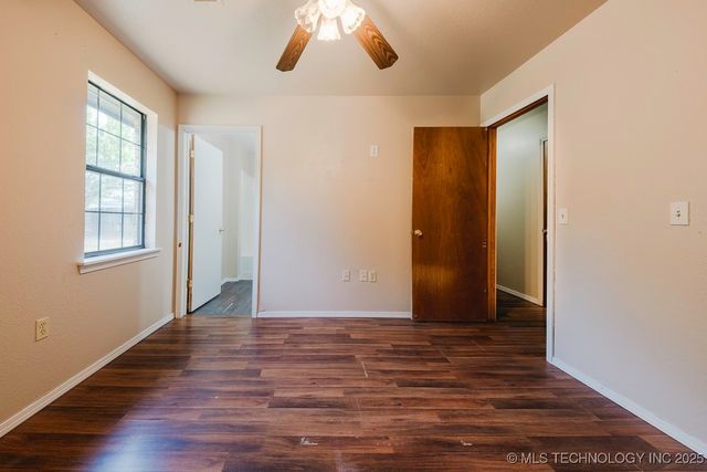 207 W Redding, Whitefield, OK 74472