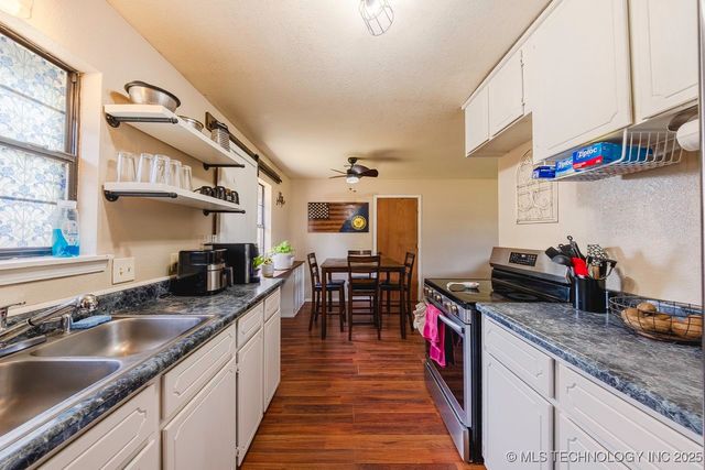 207 W Redding, Whitefield, OK 74472