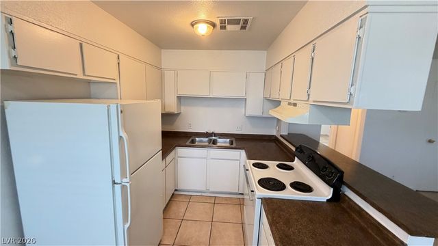 3356 Sylvia Street 3, Las Vegas, NV 89121
