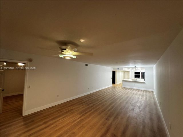 2560 NW 103rd Avenue 402, Sunrise, FL 33322