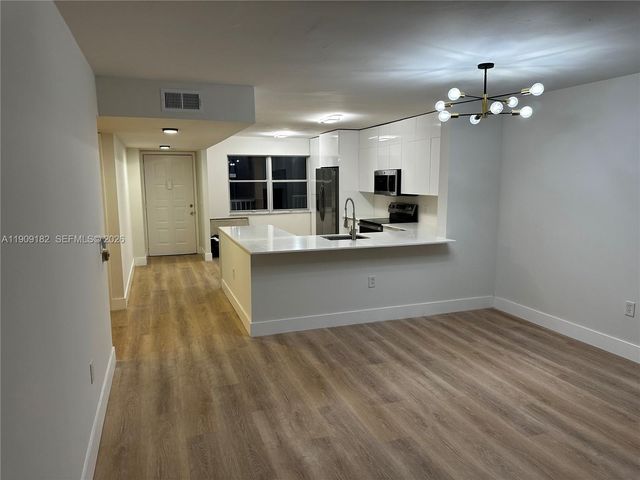 2560 NW 103rd Avenue 402, Sunrise, FL 33322