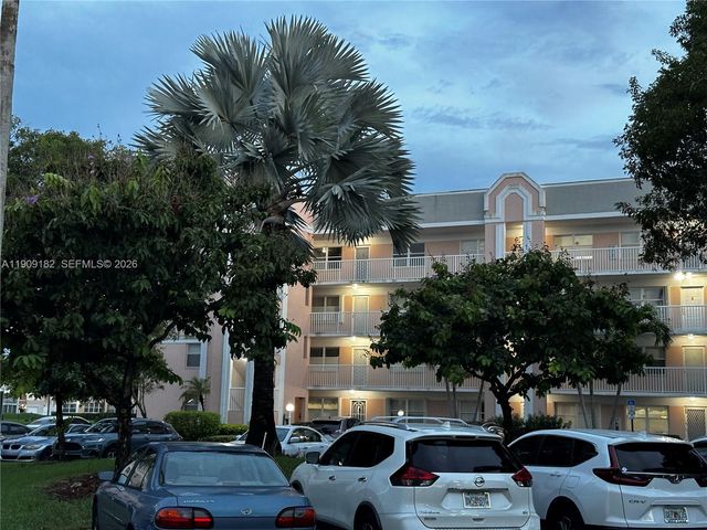 2560 NW 103rd Avenue 402, Sunrise, FL 33322