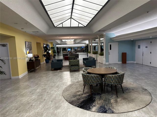 2560 NW 103rd Avenue 402, Sunrise, FL 33322