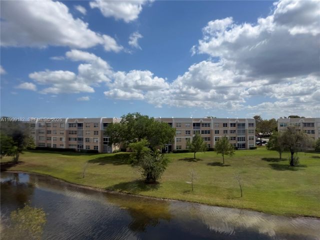 2560 NW 103rd Avenue 402, Sunrise, FL 33322