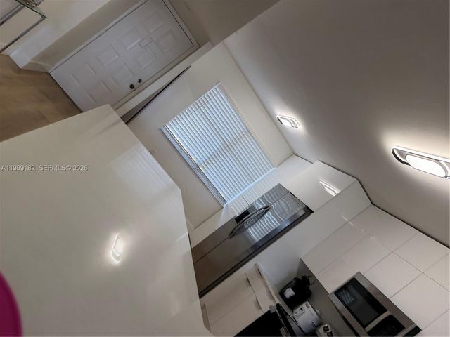 2560 NW 103rd Avenue 402, Sunrise, FL 33322