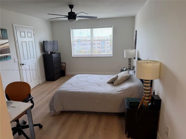 2560 NW 103rd Avenue 402, Sunrise, FL 33322