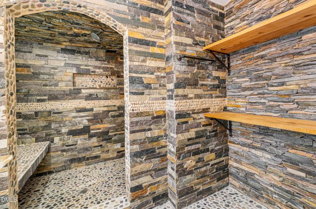 7810 Us Highway 301 S, Four Oaks, NC 27524