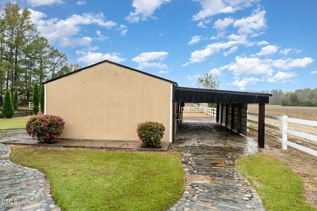 7810 Us Highway 301 S, Four Oaks, NC 27524