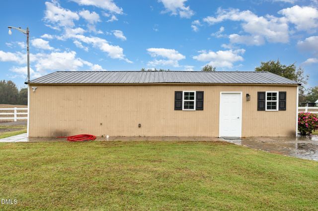 7810 Us Highway 301 S, Four Oaks, NC 27524