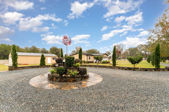 7810 Us Highway 301 S, Four Oaks, NC 27524