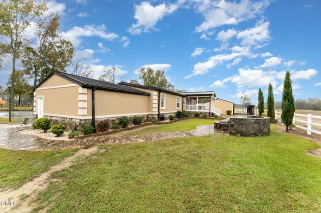 7810 Us Highway 301 S, Four Oaks, NC 27524