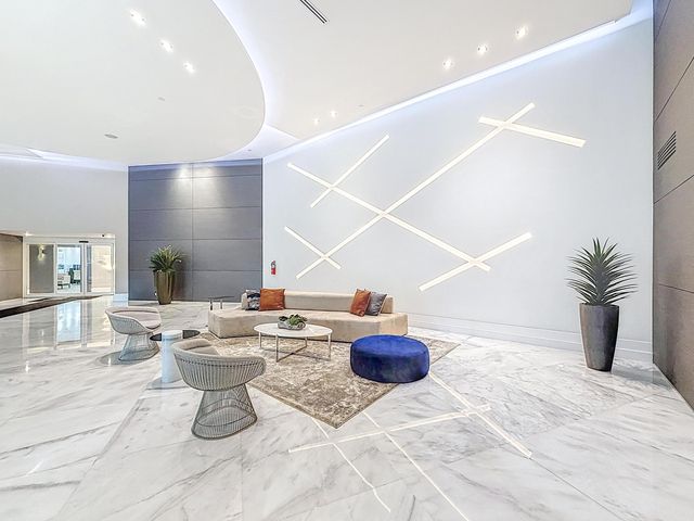 3300 NE 192 Street NE 1216, Aventura, FL 33180